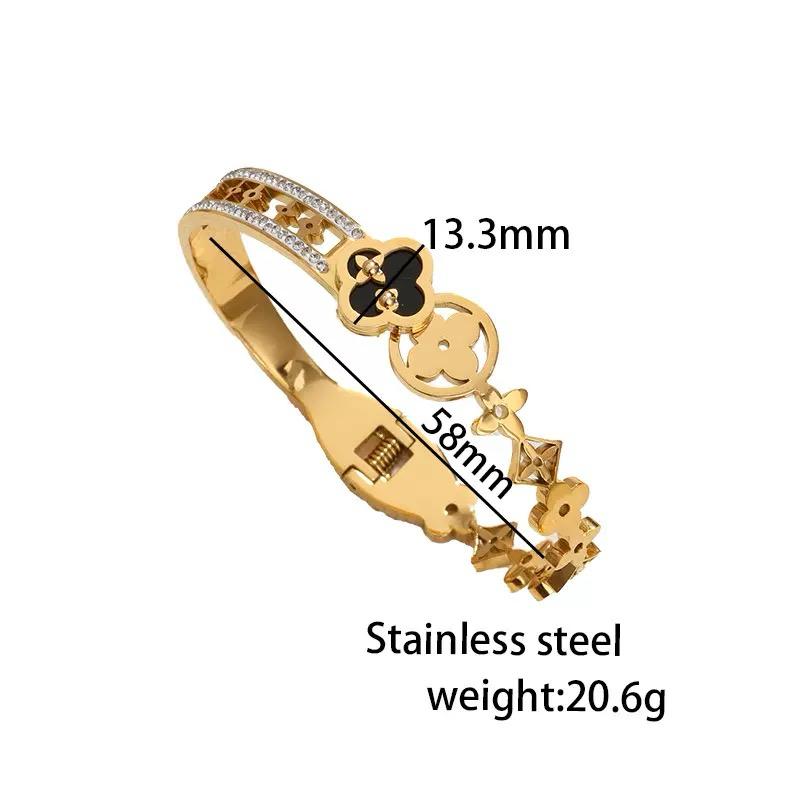 Never Fades - Water Resistant - 18k Four-leaf Titanium Flower Bangle